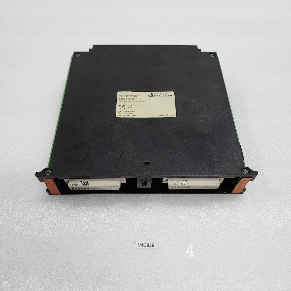 SCHNEIDER AUTOMATION TSXD8T2472 24 OUTPUT 24VDC 0.5A PROT.PL