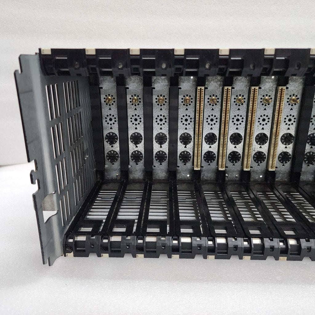 TSXRKS8 STD.RACK 8POS. SIMPL. BUS