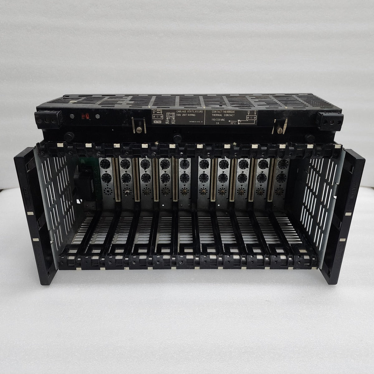 SCHNEIDER AUTOMATION TSXRKN82F FAN AC STD RACK TSX7-40