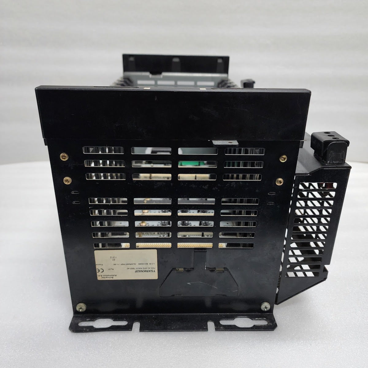 SCHNEIDER AUTOMATION TSXRKN82F FAN AC STD RACK TSX7-40