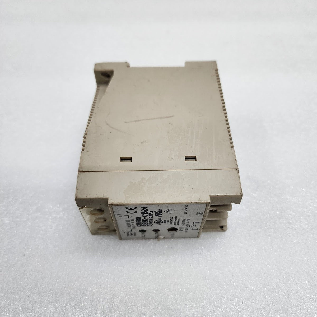 OMRON S82K-01524 POWER SUPPLY 24VDC 0.6A
