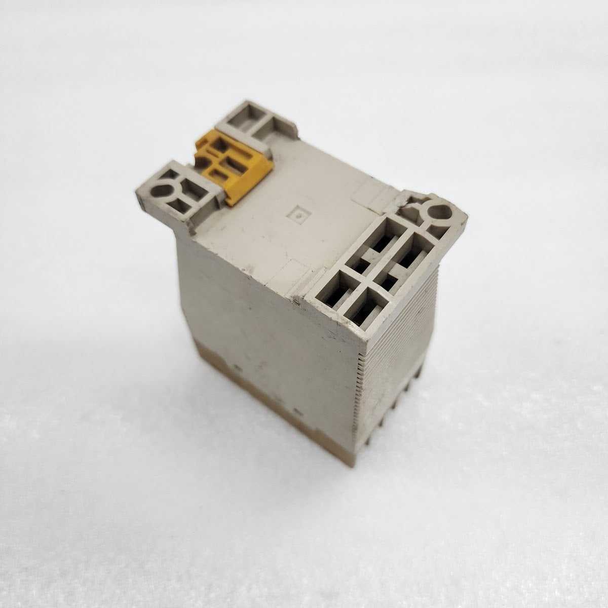 OMRON S82K-2124 POWER SUPPLY 24VDC 0.6A S82K2124
