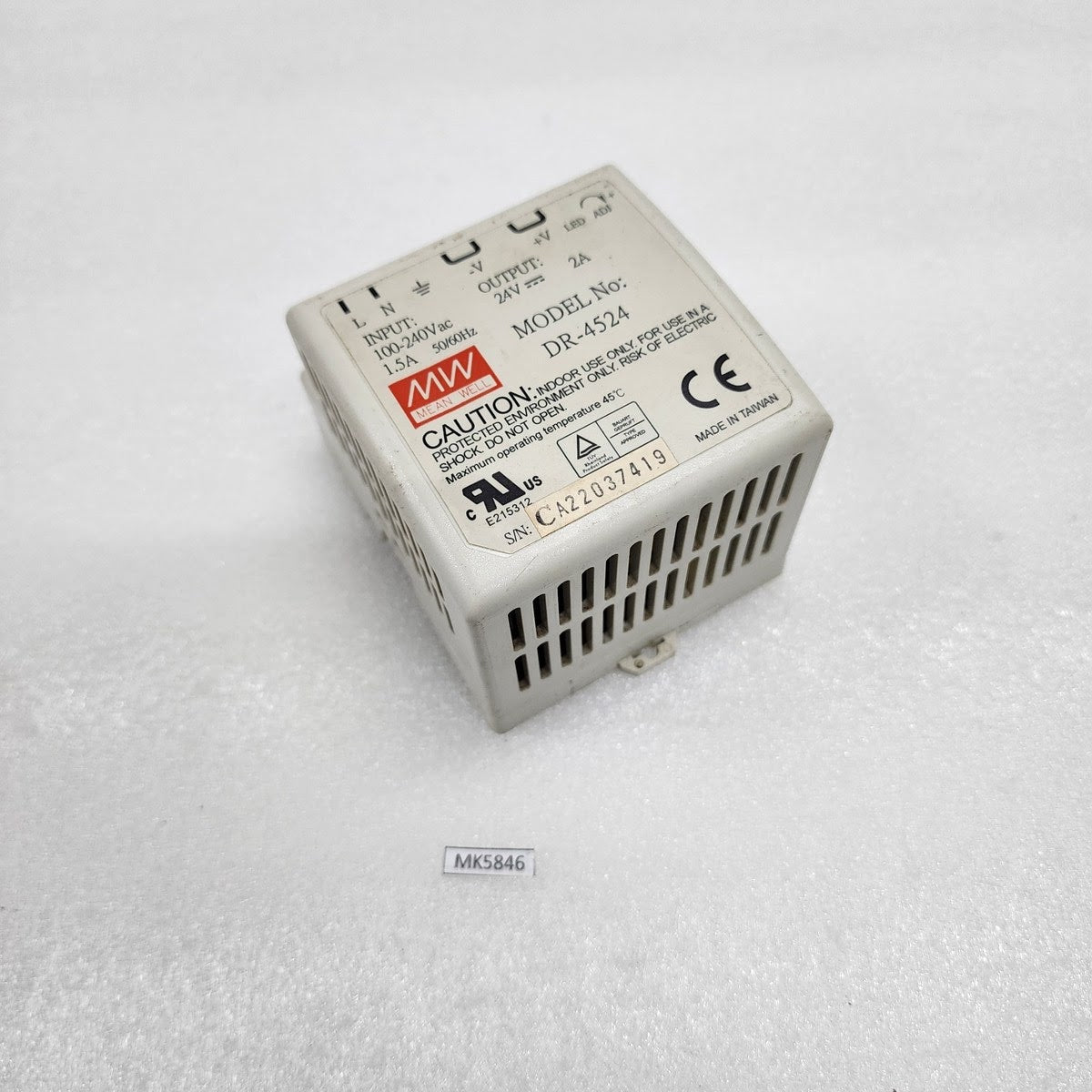 MEAN WELL DR-4524 POWER SUPPLY 24VDC 2A
