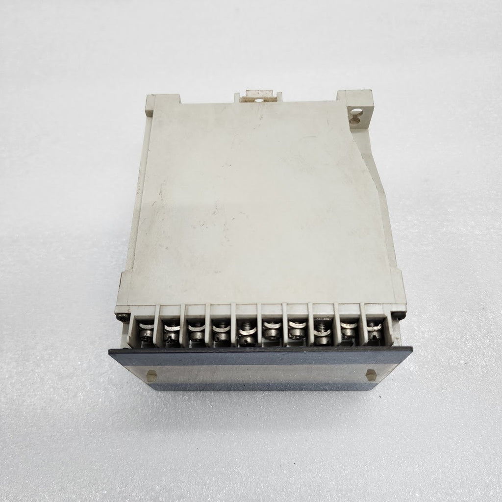 SELCO T3000-01 FREQUENCY RELAY 380-440V