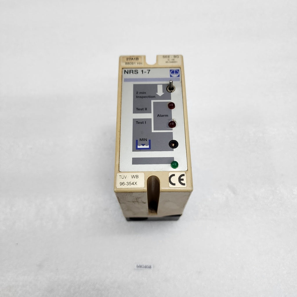 GESTRA NRS 1-7B 115V NRS 1-7 TUV WB 05-354 BOILER LEVEL SWITCH BODY BROKEN