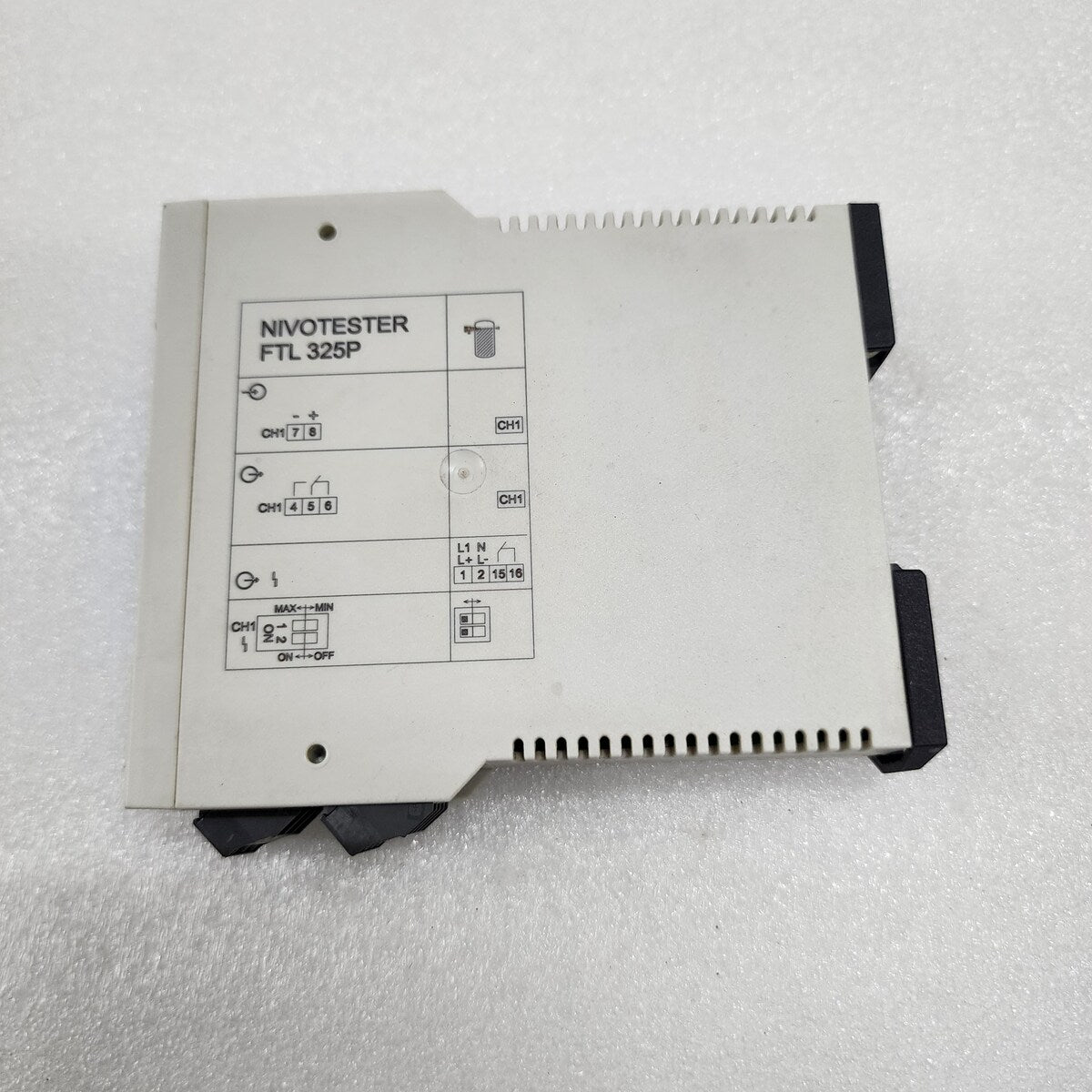 ENDRESS HAUSER FTL 325P-F1A1 NIVOTESTER 85-253V AC
