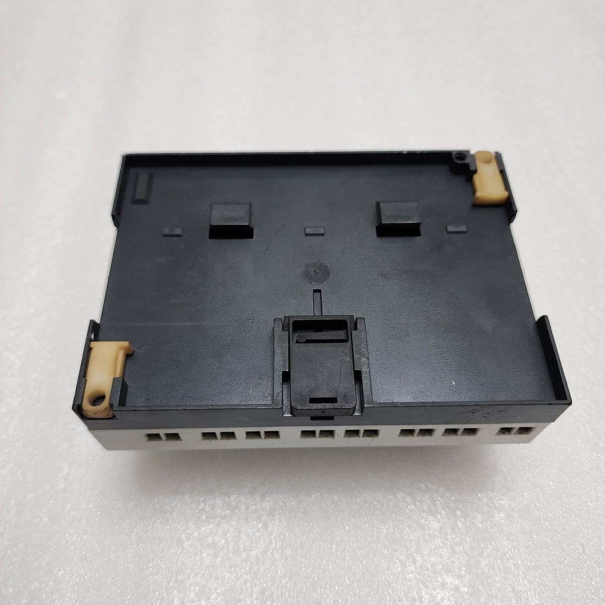 CROUZET CB20 MILLENIUM 3 PLC CONTROLLER 88970031 FOR PARTS NON WORKING