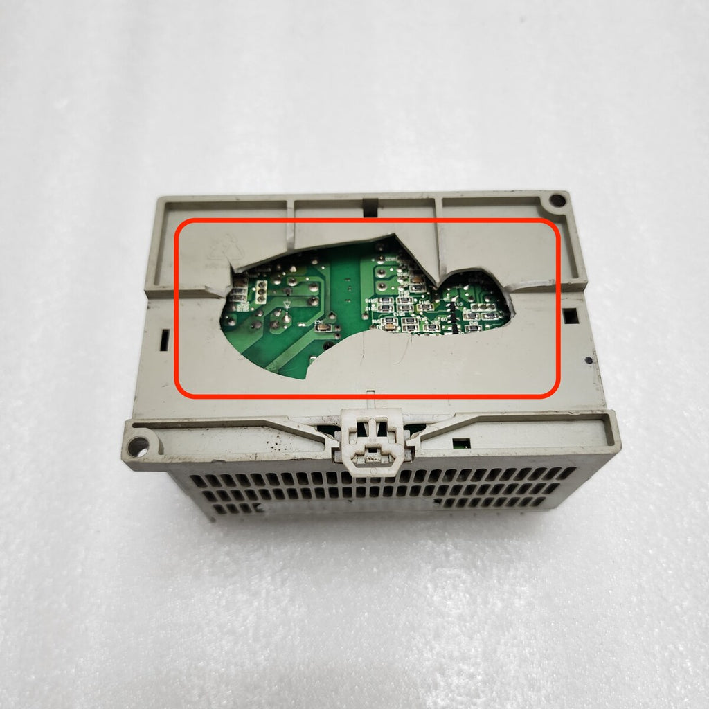 ALLEN BRADLEY CAT 1761-L16BWA SER E MICROLOGIX 1000 BODY DAMAGED