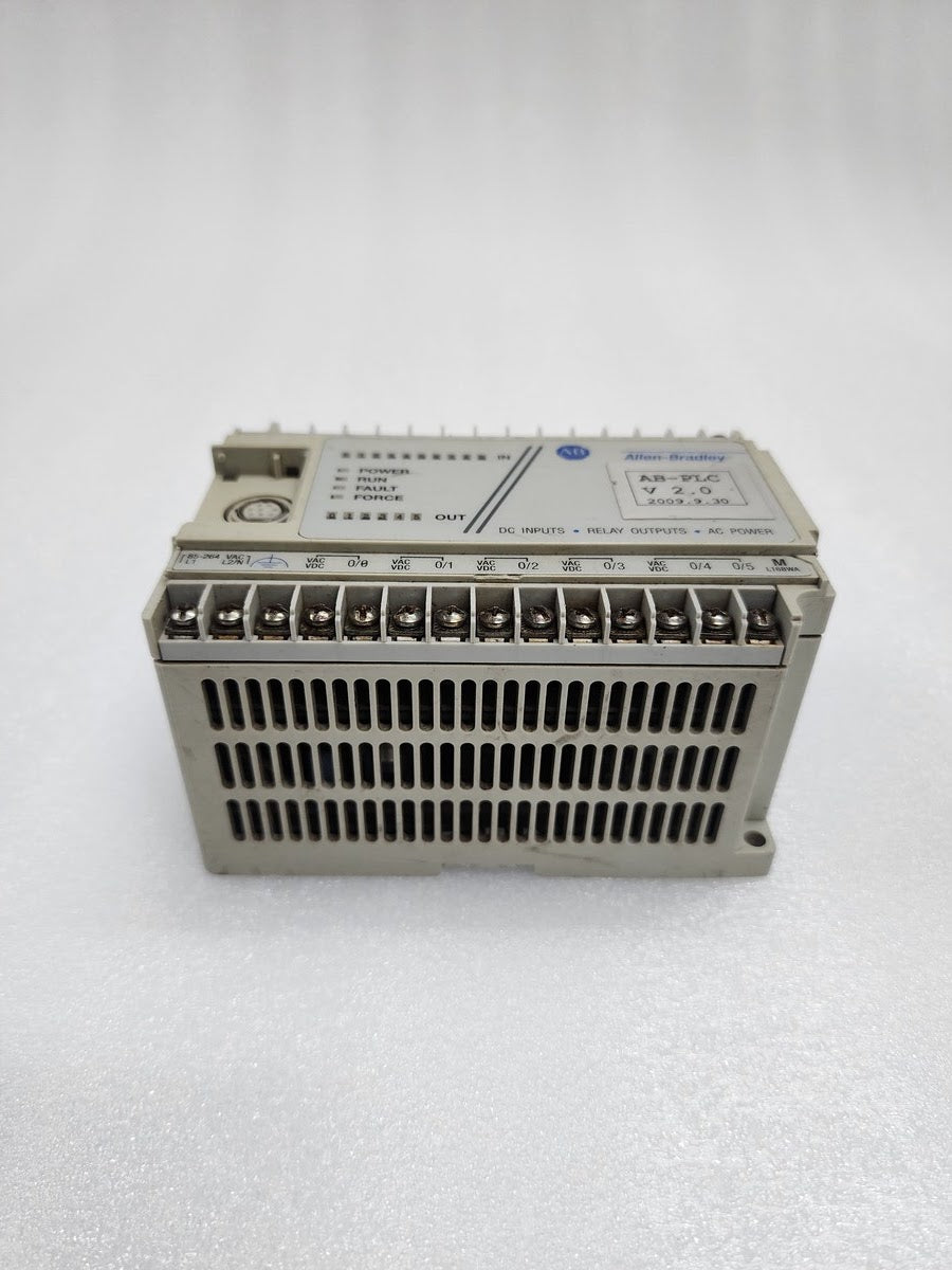 ALLEN BRADLEY CAT 1761-L16BWA SERIES E MICROLOGIX 1000