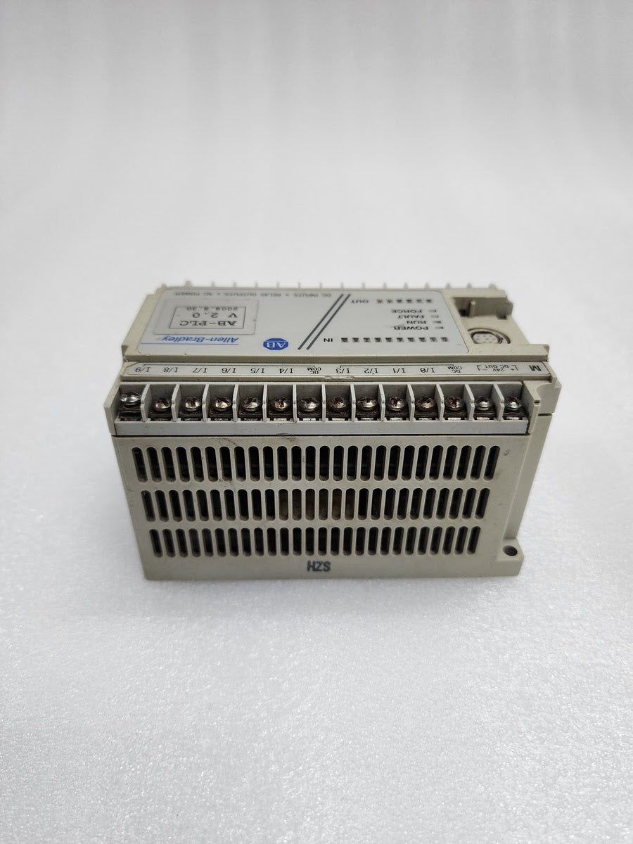 ALLEN BRADLEY CAT 1761-L16BWA SERIES E MICROLOGIX 1000