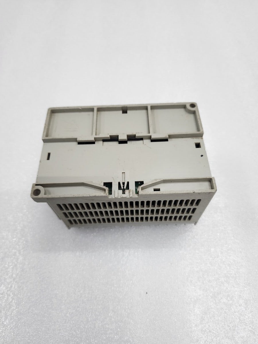ALLEN BRADLEY CAT 1761-L16BWA SERIES E MICROLOGIX 1000