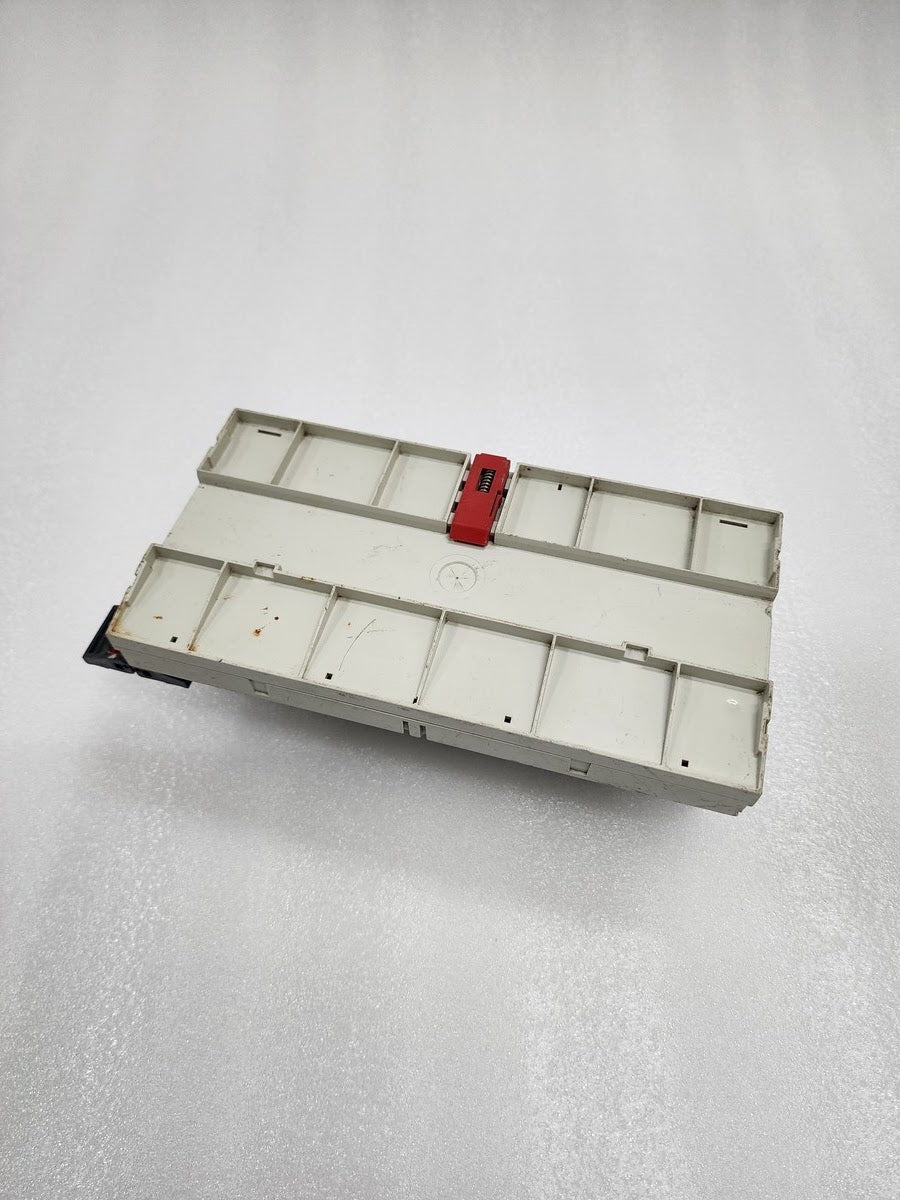 HONEYWELL XF830A I/O MODULE 24VDC