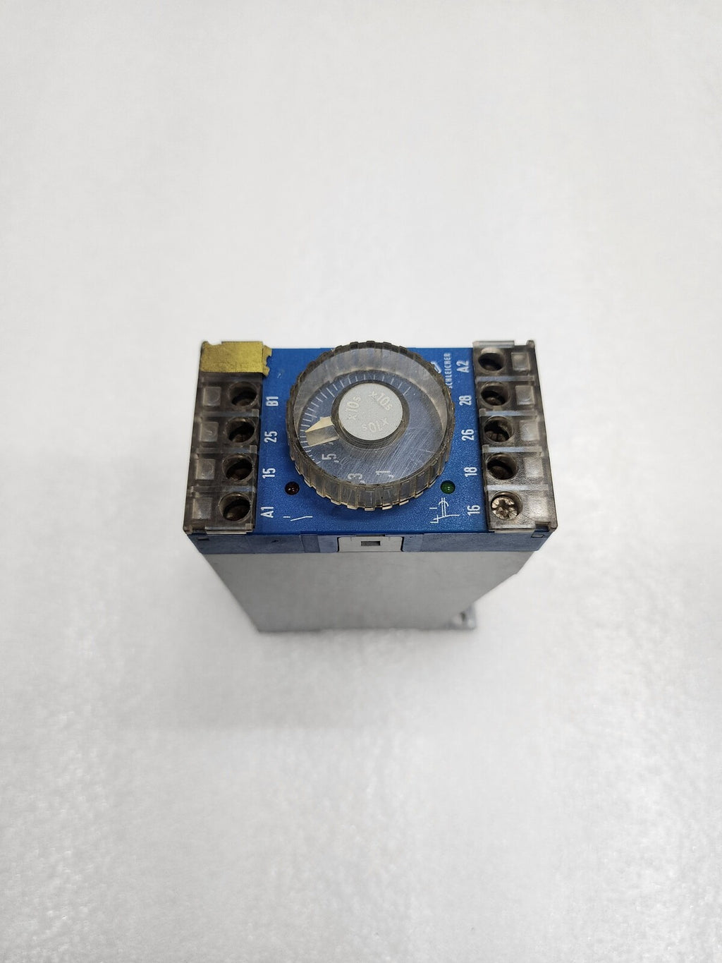 SCHLEICHER SZT320 TIME RELAY 24VAC/DC 0.5-10S