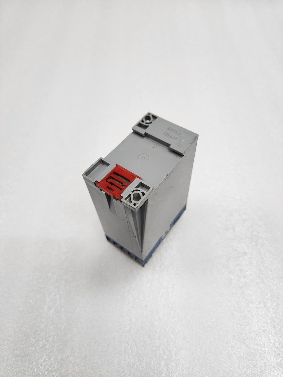 SCHLEICHER SZT320 TIME RELAY 24VAC/DC 0.5-10S