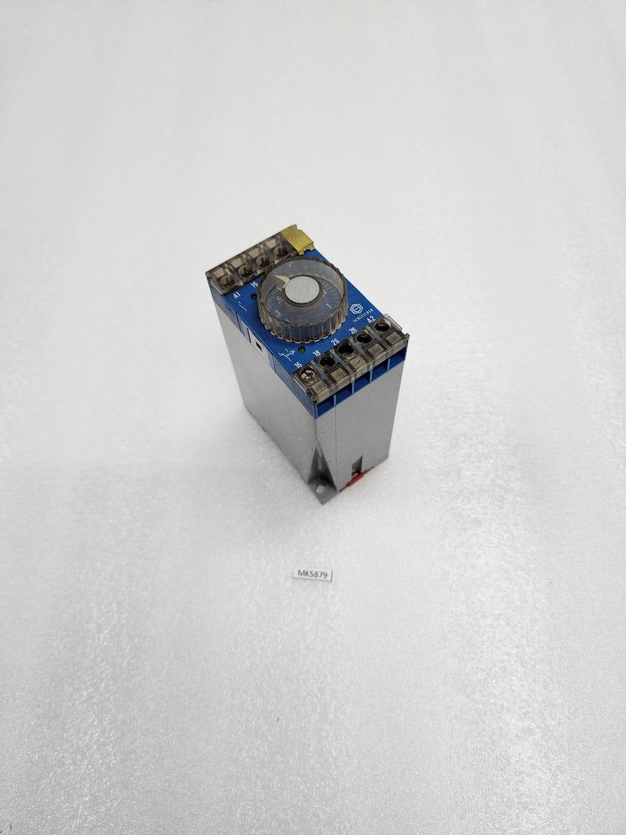 SCHLEICHER SZT320 TIME RELAY 24VAC/DC 0.5-10S