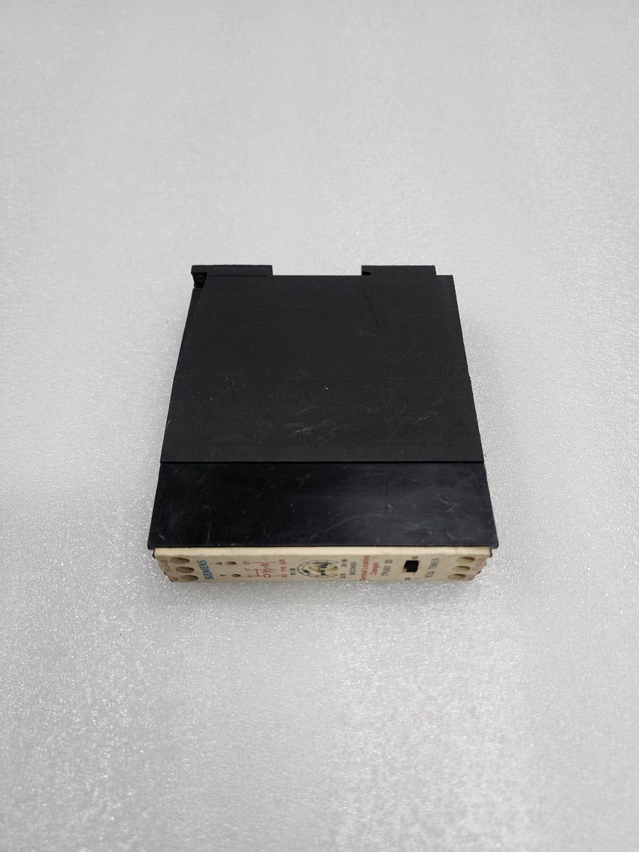 SIEMENS 7PU60 20-3NN2 TIMER 2-20S/6-60S