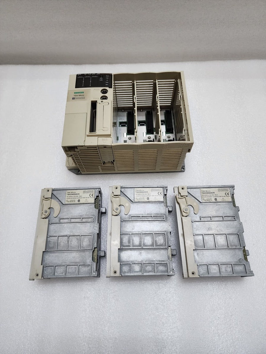 TSX3721001 PLC TSX3721AC WITH TSXDMZ28DR
