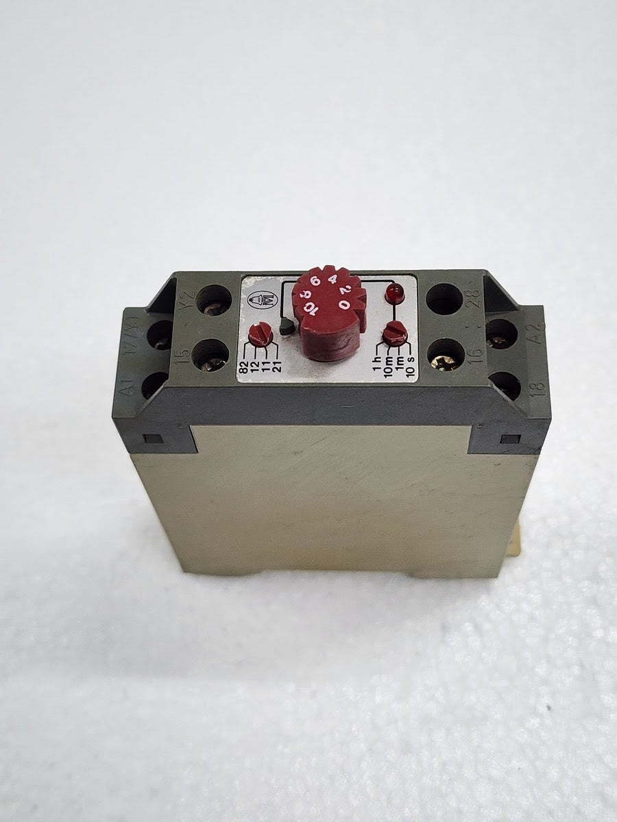 MOELLER TE66 TIMER RELAY 220-240VAC