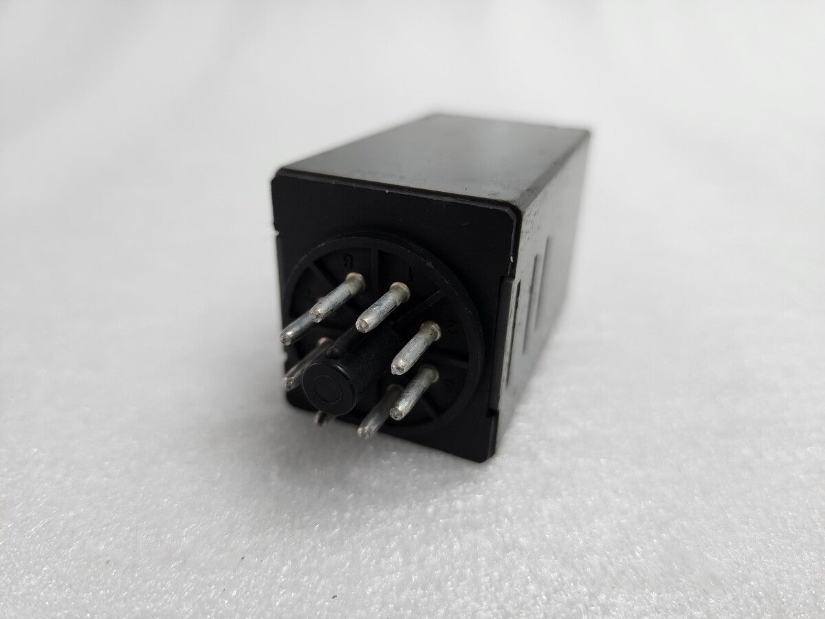 IDEC GT3A-3 AF20 ELECTRONIC TIMER 100-240VAC