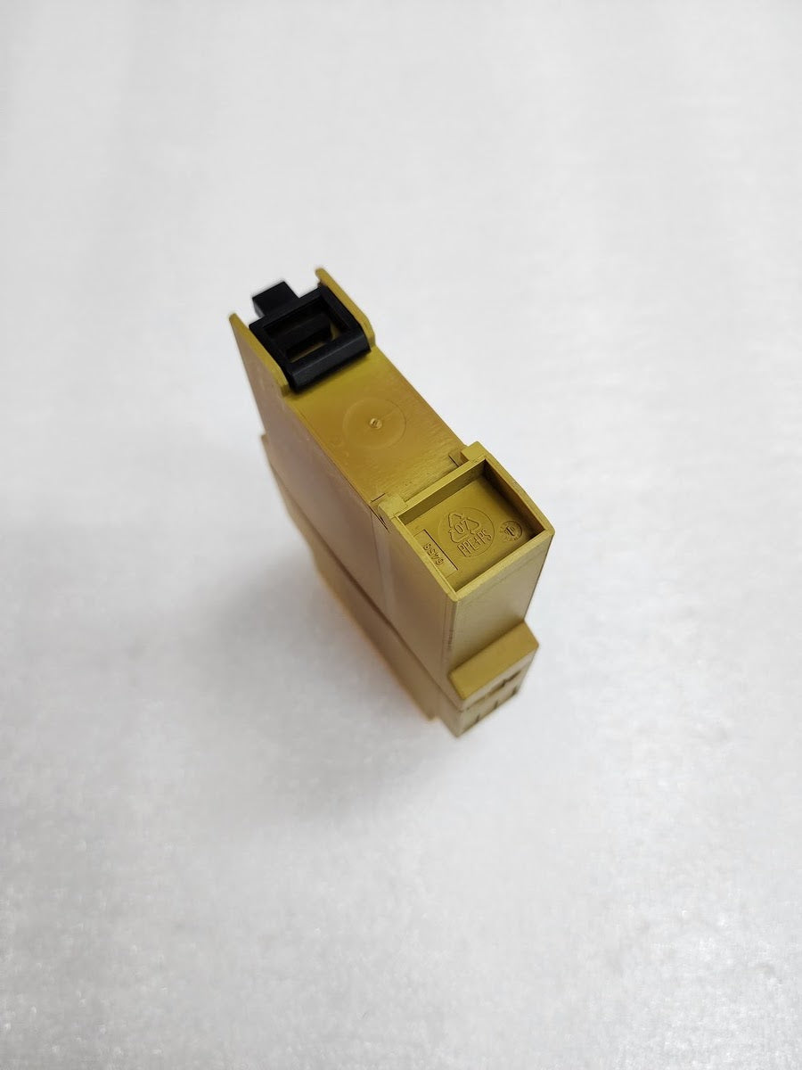 PILZ PZE X4 24VDC 4N/O SAFETY RELAY 774585