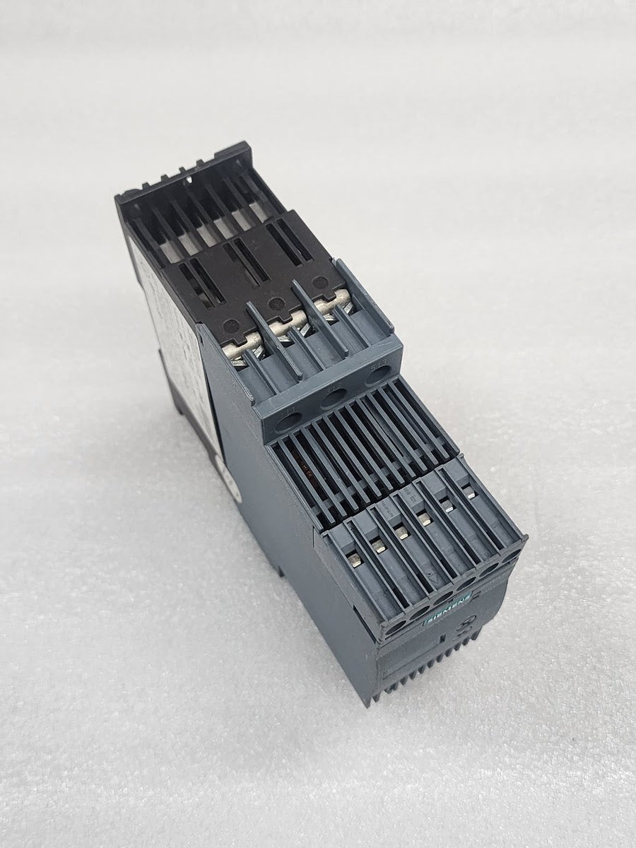 SIEMENS 3RW3027-1BB04 AC SEMICONDUCTER MOTOR STARTER 32A 15KW/400V