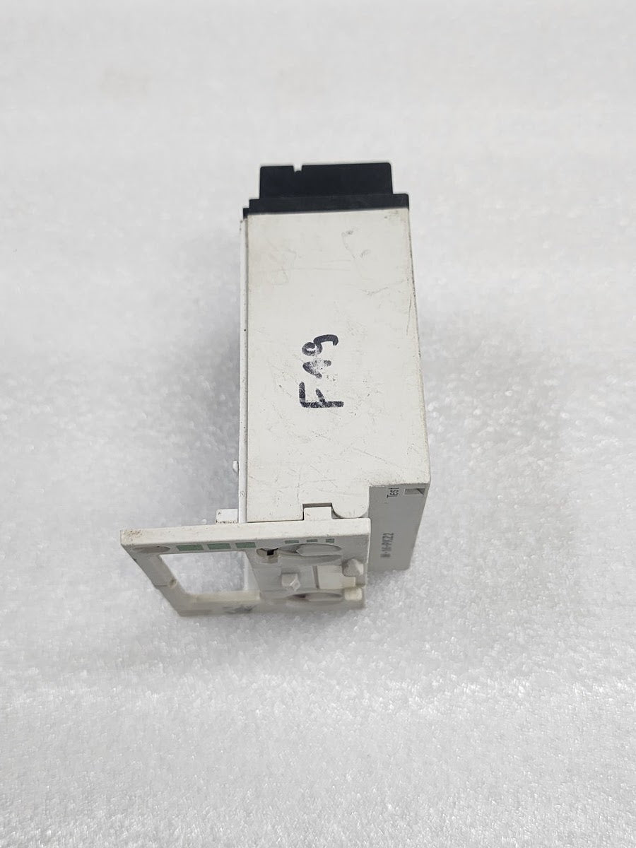 MOELLER M-16-PKZ2 MOTOR PROTECTOR TRIP BLOCK