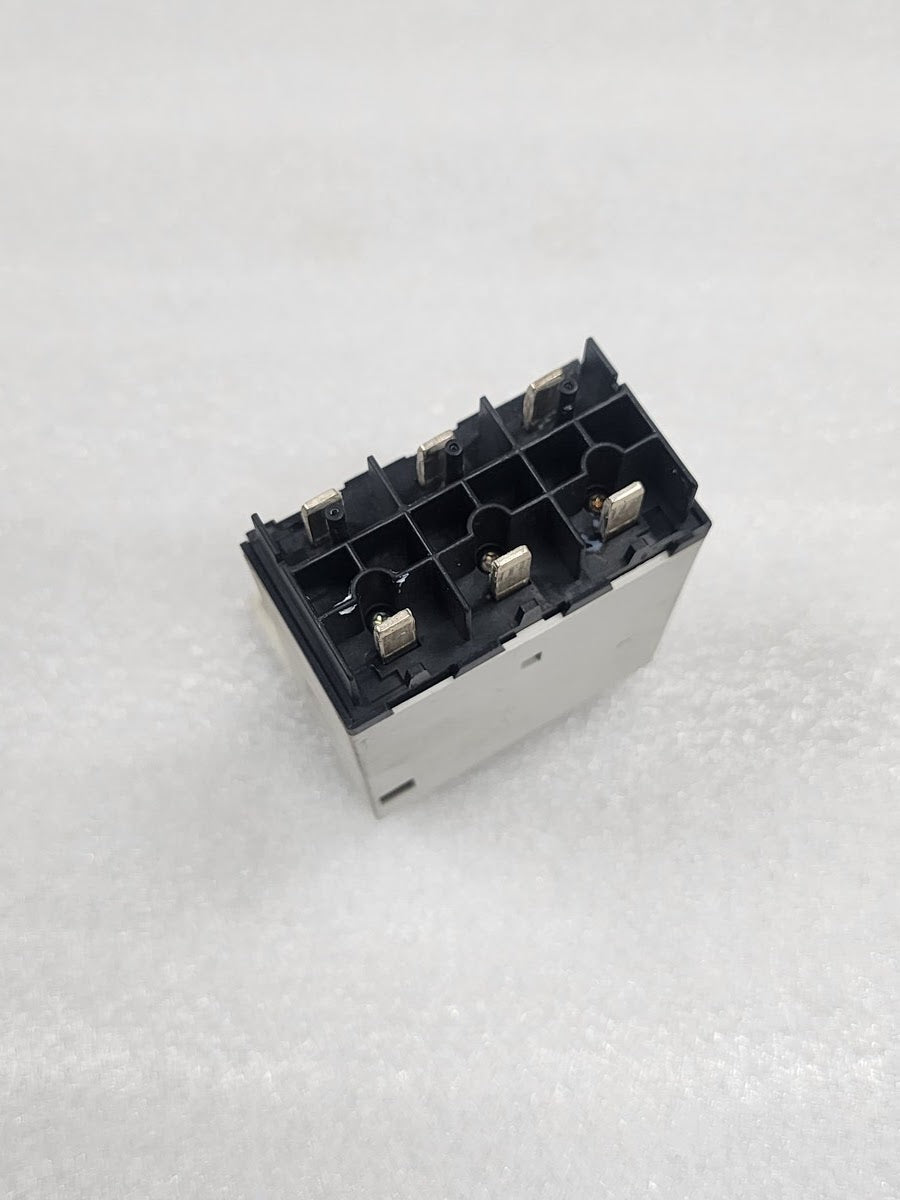 MOELLER M-16-PKZ2 MOTOR PROTECTOR TRIP BLOCK