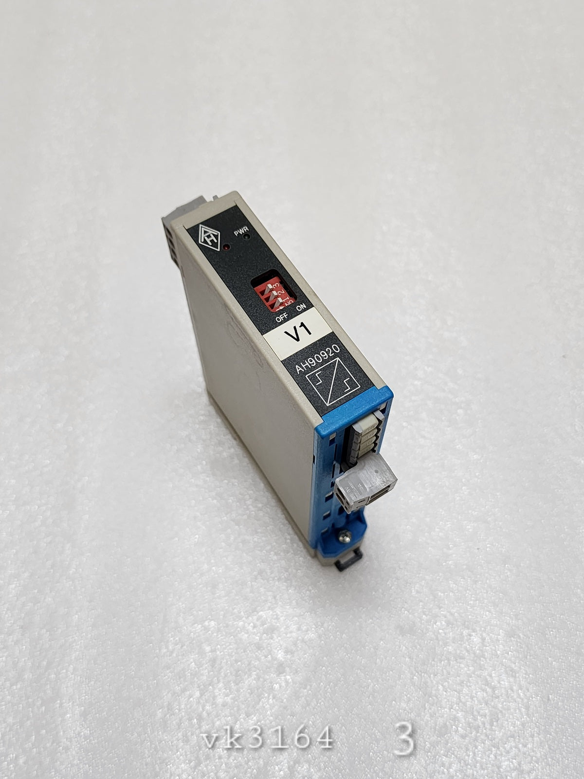 APPARATEBAU HUNDSBACH AH 90920-F3101 SWITCH AMPLIFIER 24V AC/DC