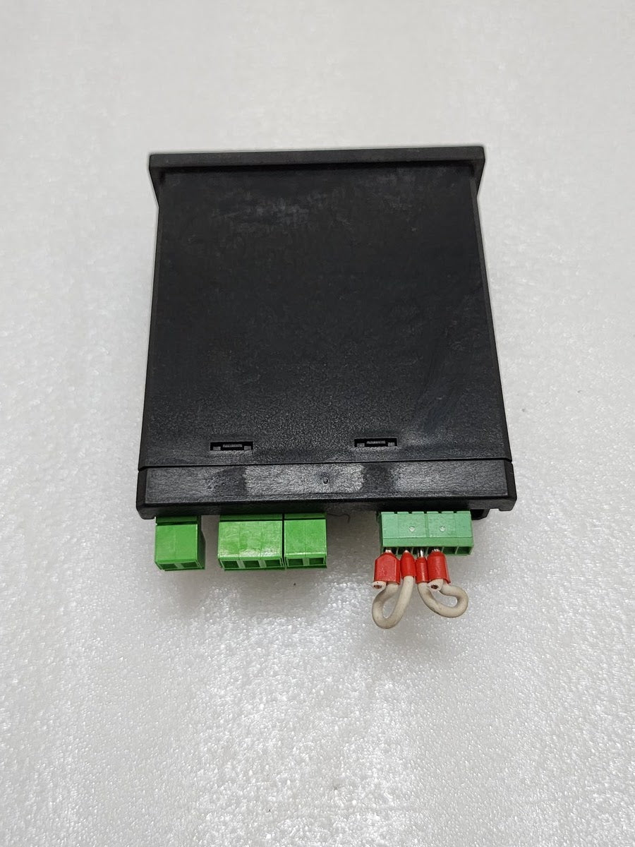 GREISINGER ELECTRONIC GIR 1002 PT100 TEMPERATURE CONTROLLER 230VAC