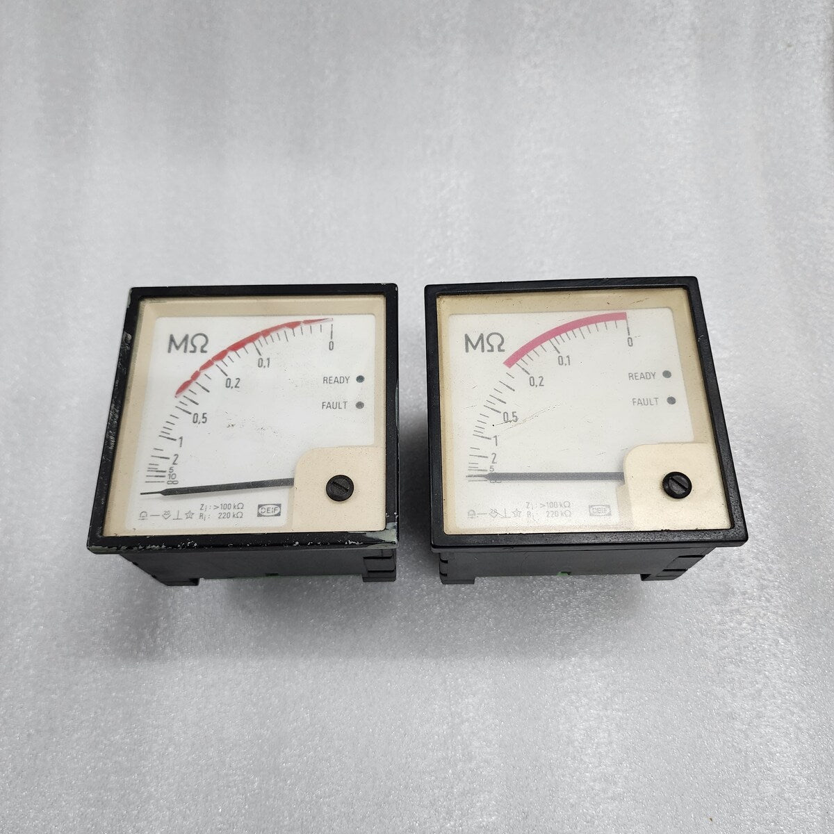 DEIF AAL-111Q96 NETWORK INSULATION MONITOR MEGA OHM 100-440V AC
