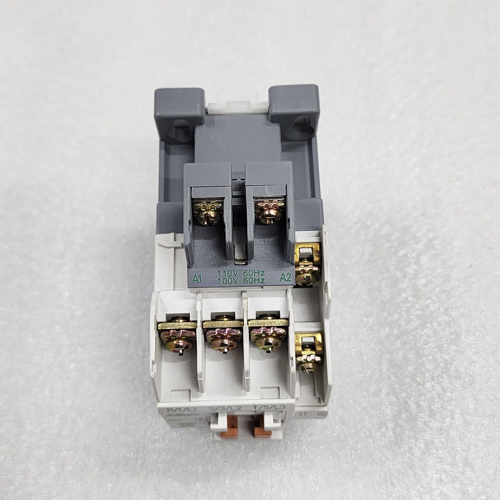LG ELECTRIC GMC-18 MAGNETIC CONTACTOR 18A COIL VOLTAGE 100-110V AC GMC(D)-18