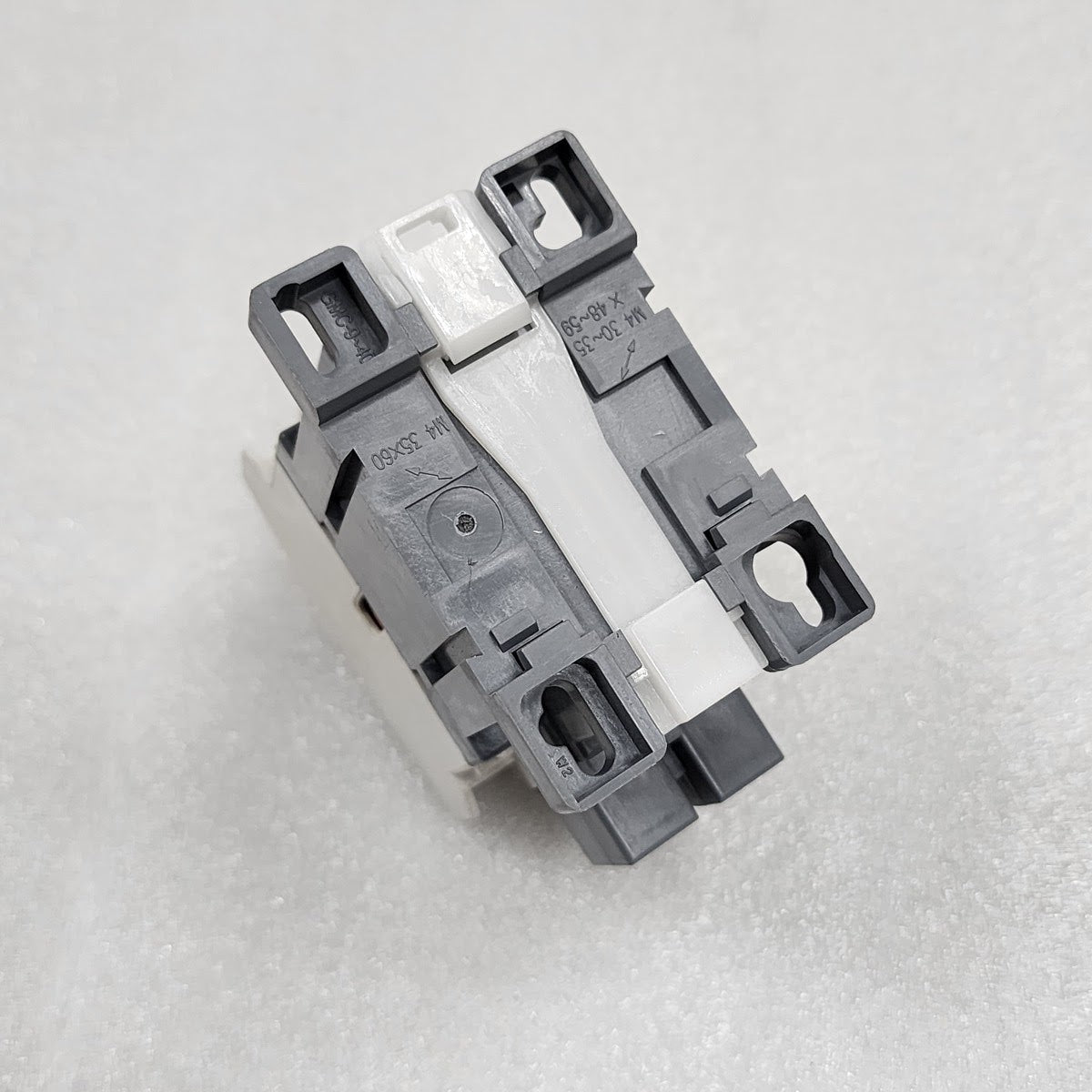 LG ELECTRIC GMC-18 MAGNETIC CONTACTOR 18A COIL VOLTAGE 100-110V AC GMC(D)-18