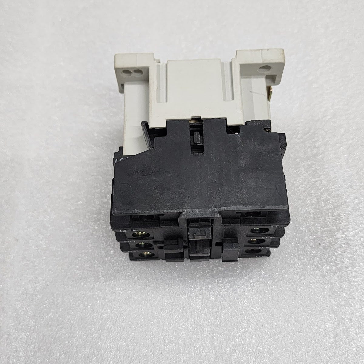 SPRECHER + SCHUH CA3-23-01 MOTOR STARTER CONTACTOR COIL VOLTAGE 220-260V