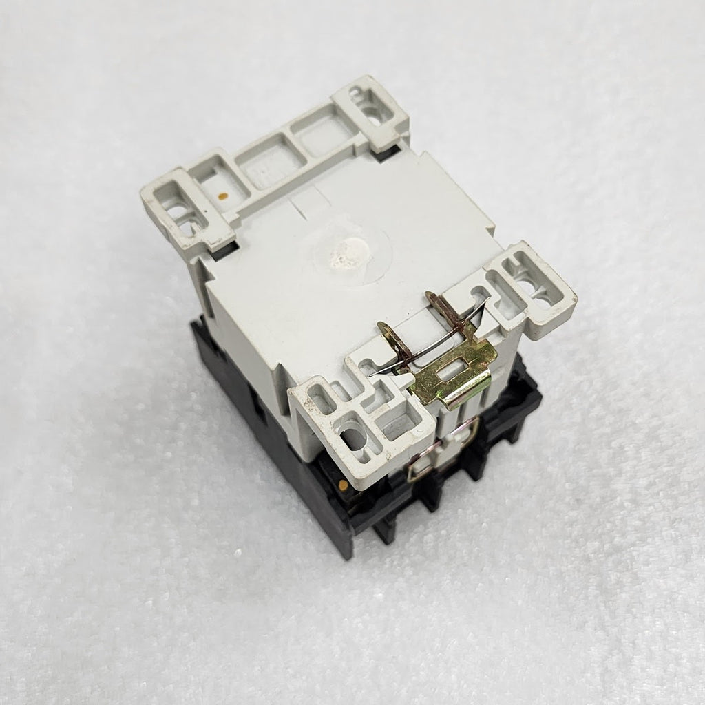 SPRECHER + SCHUH CA3-23-01 MOTOR STARTER CONTACTOR COIL VOLTAGE 220-260V