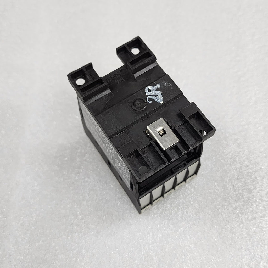MOELLER XSTART DILMC7-10 CONTACTOR 230V