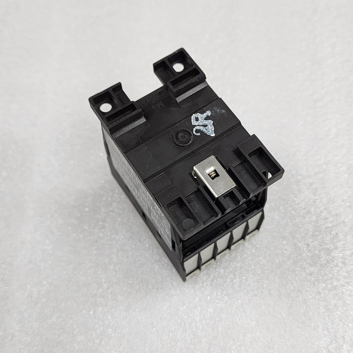 MOELLER XSTART DILMC7-10 CONTACTOR 230V
