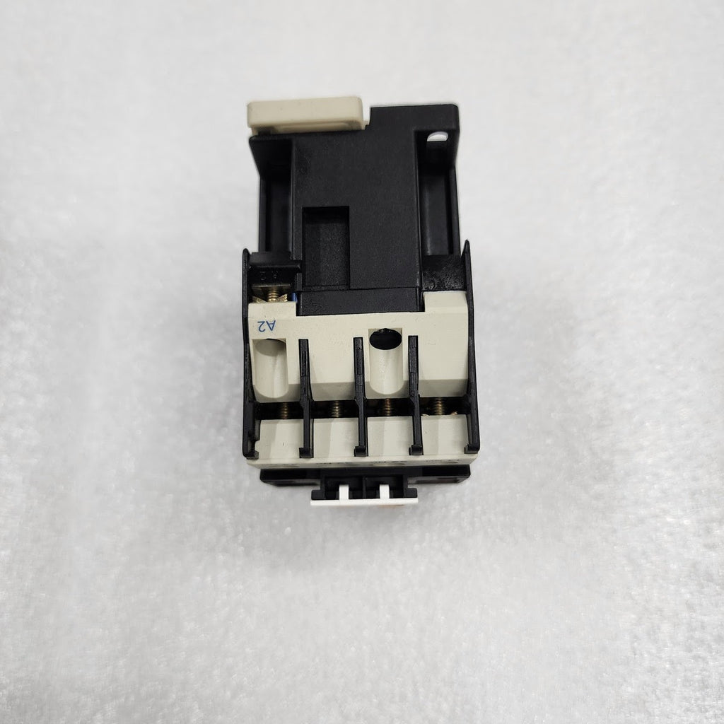 TELEMECANIQUE CA2DN22M7 CONTROL RELAY 023054 COIL VOLTAGE 220-230V