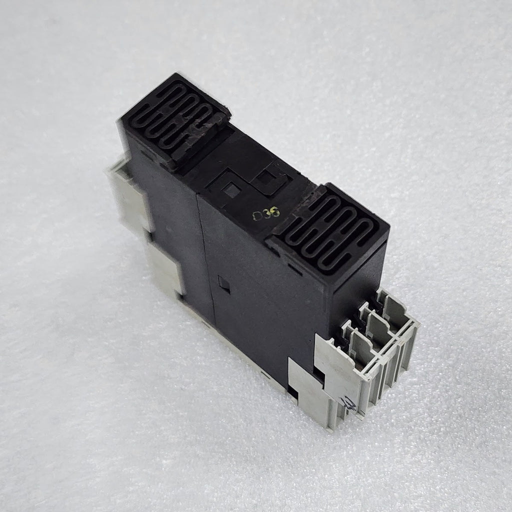 SIEMENS SIRIUS 3RP1525-1BP30 ON-DELAY TIME RELAY 24 V AC/DC
