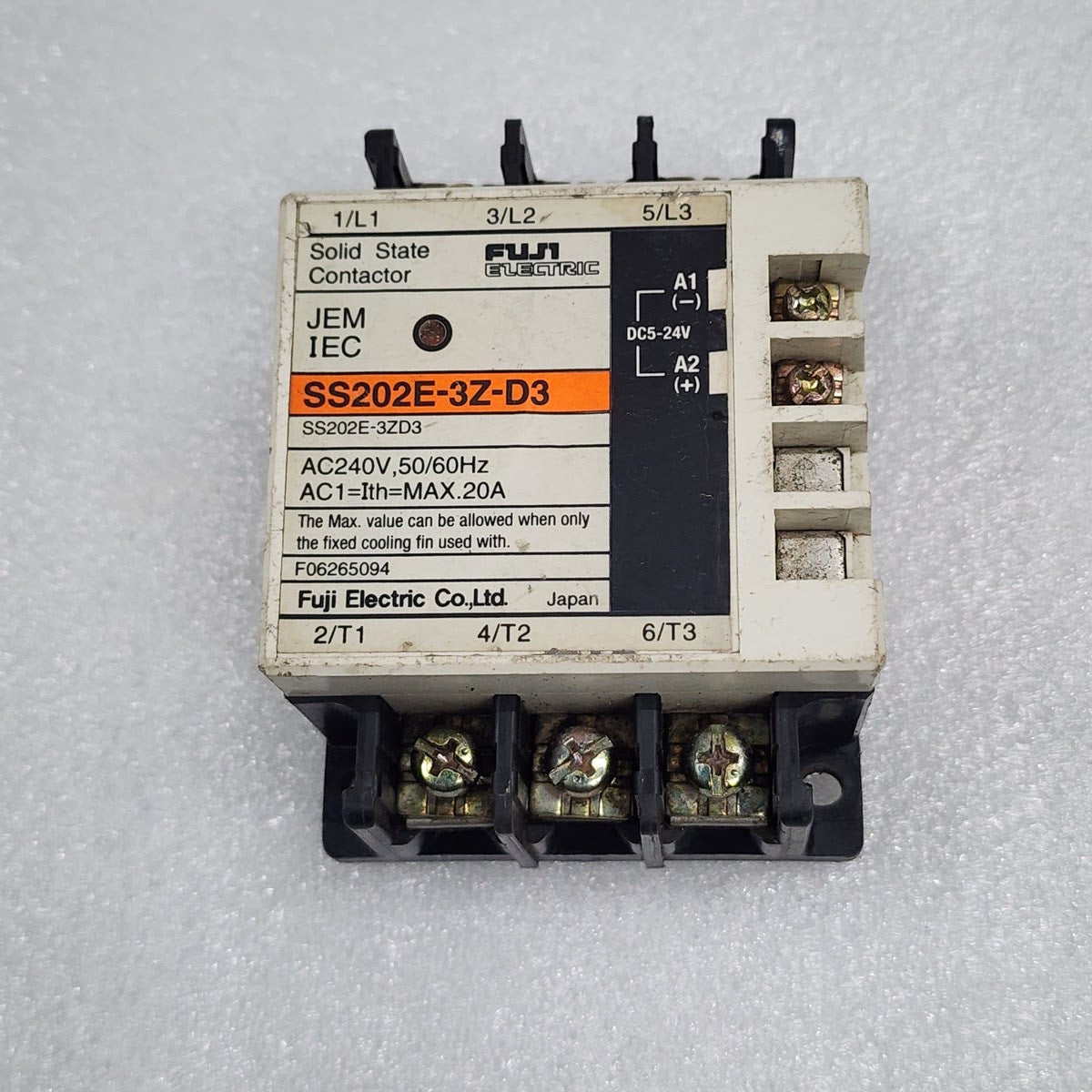 FUJI ELECTRIC SS202E-3Z-D3 SOLID STATE CONTACTORS 20A 240V