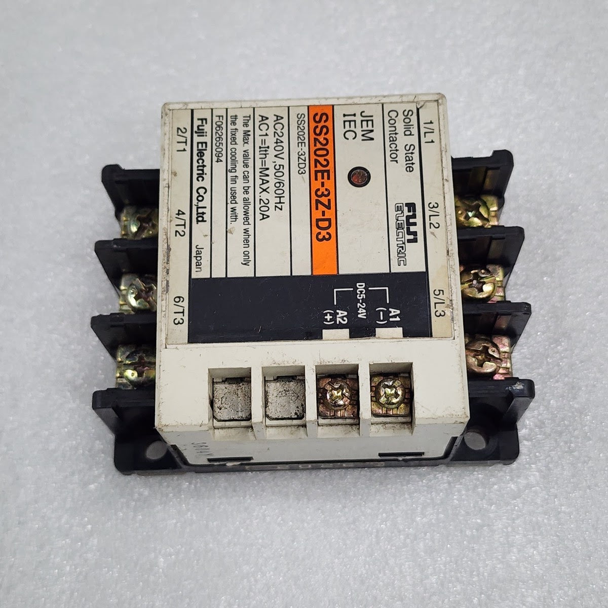 FUJI ELECTRIC SS202E-3Z-D3 SOLID STATE CONTACTORS 20A 240V