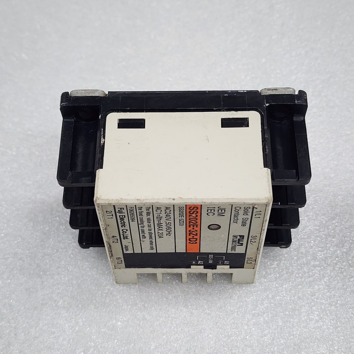 FUJI ELECTRIC SS202E-3Z-D3 SOLID STATE CONTACTORS 20A 240V