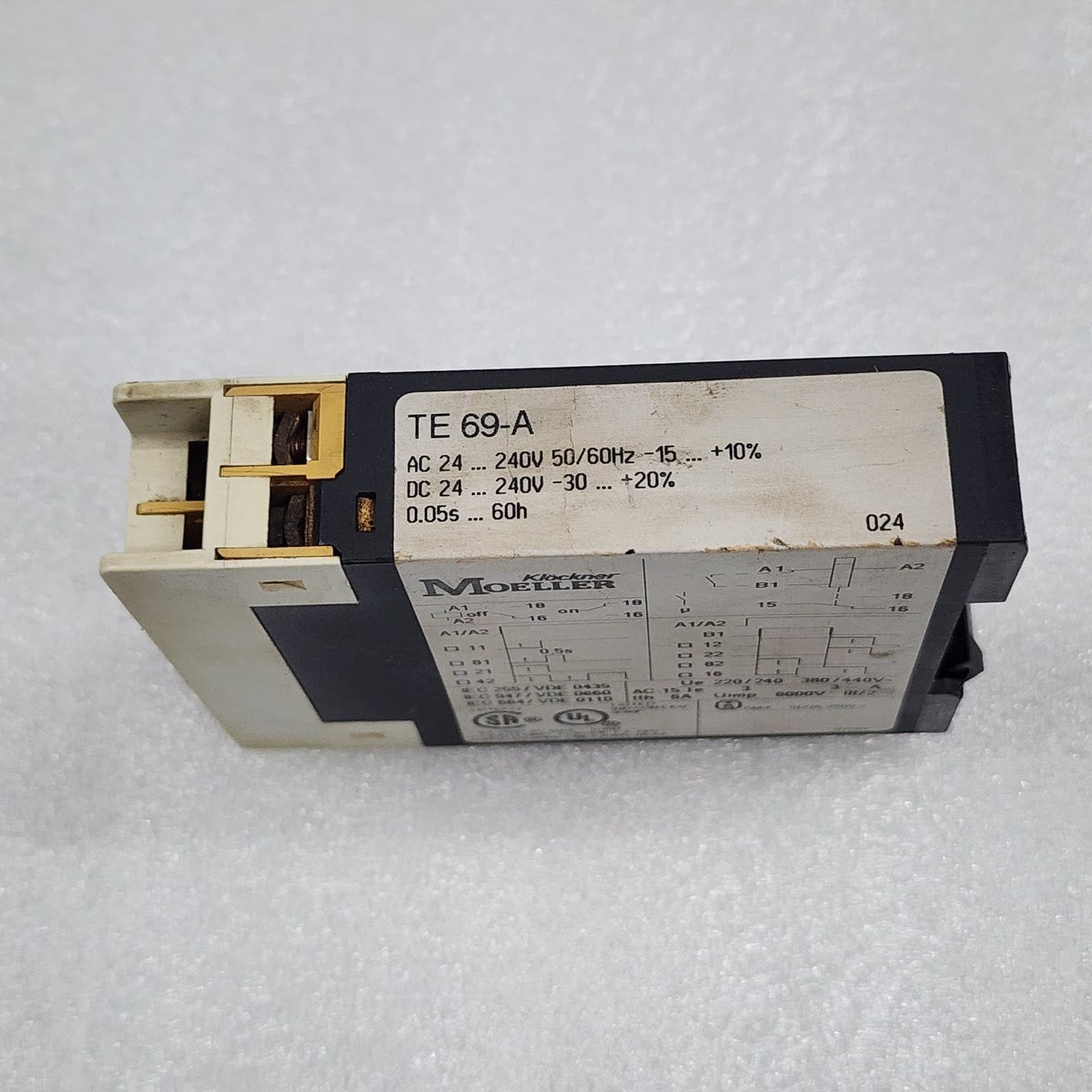 MOELLER TE 69-A TIMING RELAY 24-240VAC/DC