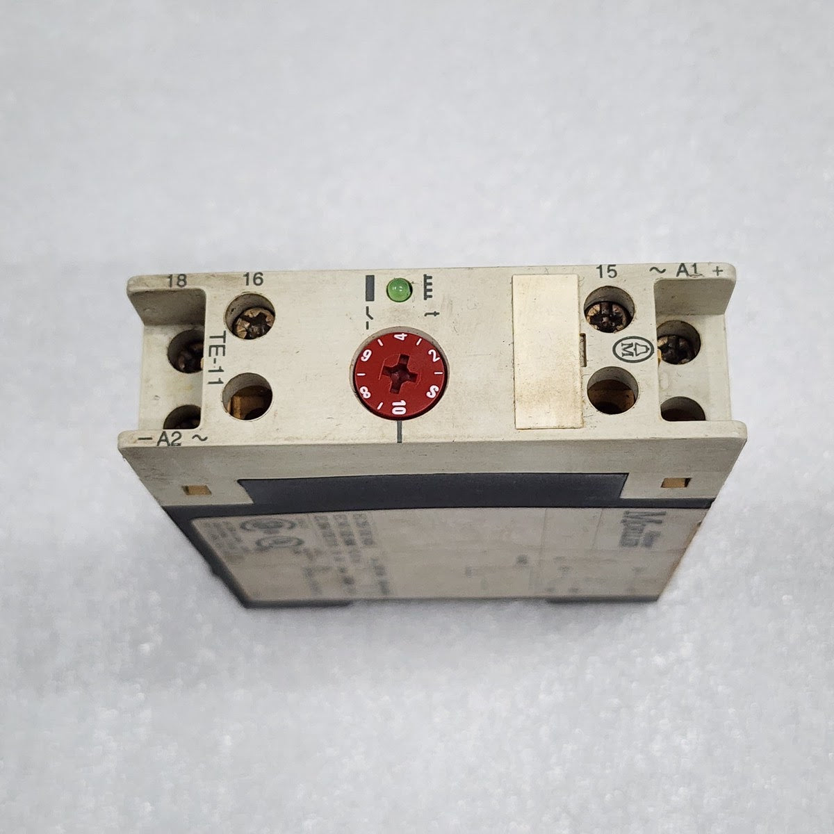 MOELLER TE 11-10-A TIMING RELAY 24-240V AC/DC