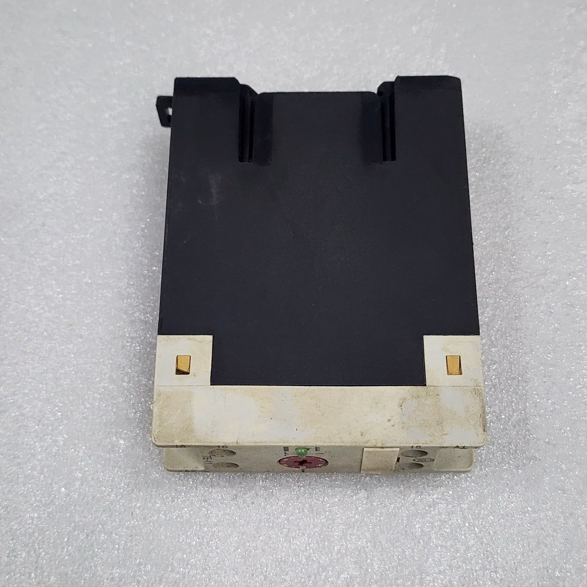MOELLER TE 11-10-A TIMING RELAY 24-240V AC/DC