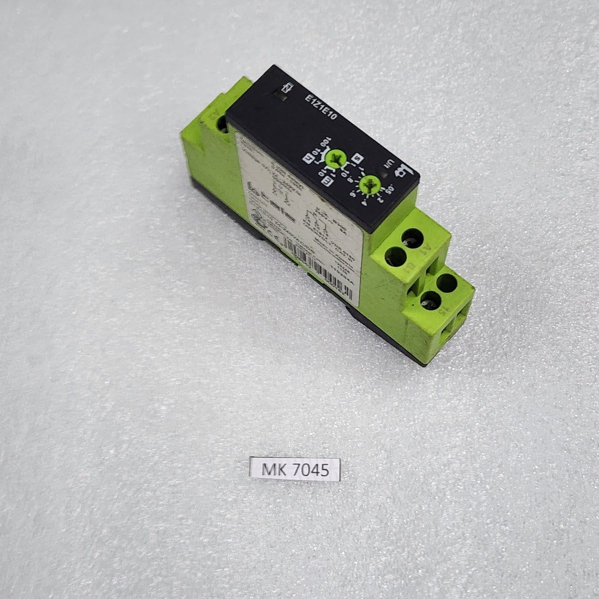 TELE E1Z1E10 TIME DELAY RELAY 24–240 V AC/DC