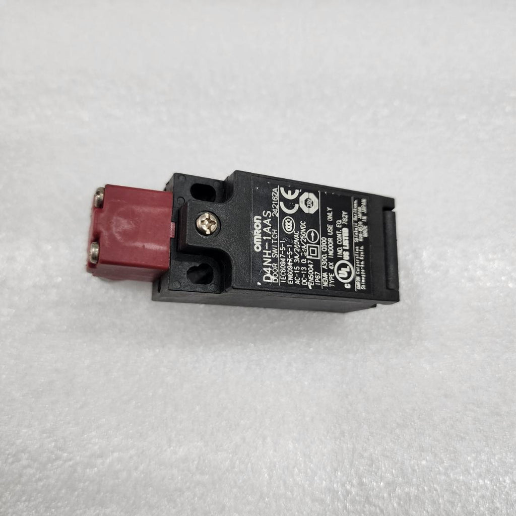 OMRON D4NH-1AAS DOOR SWITCH 24216ZA