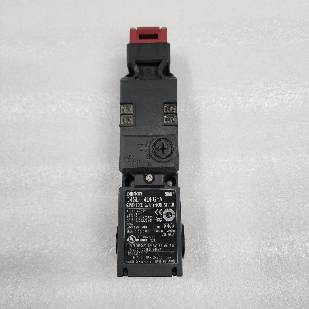 OMRON D4GL-4DFG-A GUARD LOCK SAFETY DOOR SWITCH