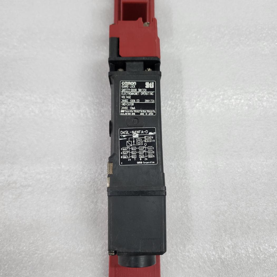 OMRON D4SL-N4NFA-D GUARD LOCK SAFETY DOOR SWITCH
