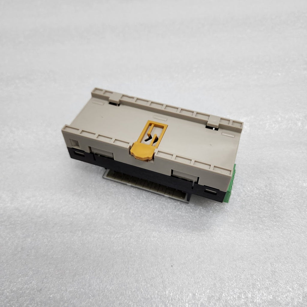 OMRON DRT2-ID08-1 REMOTE TERMINAL 24VDC