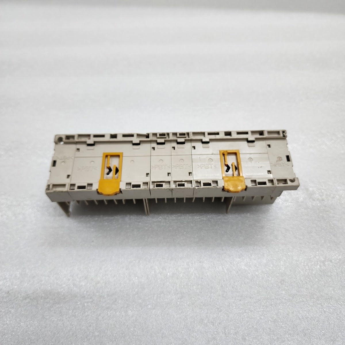 OMRON SRT2-OD16T-1 REMOTE TERMINAL 24VDC